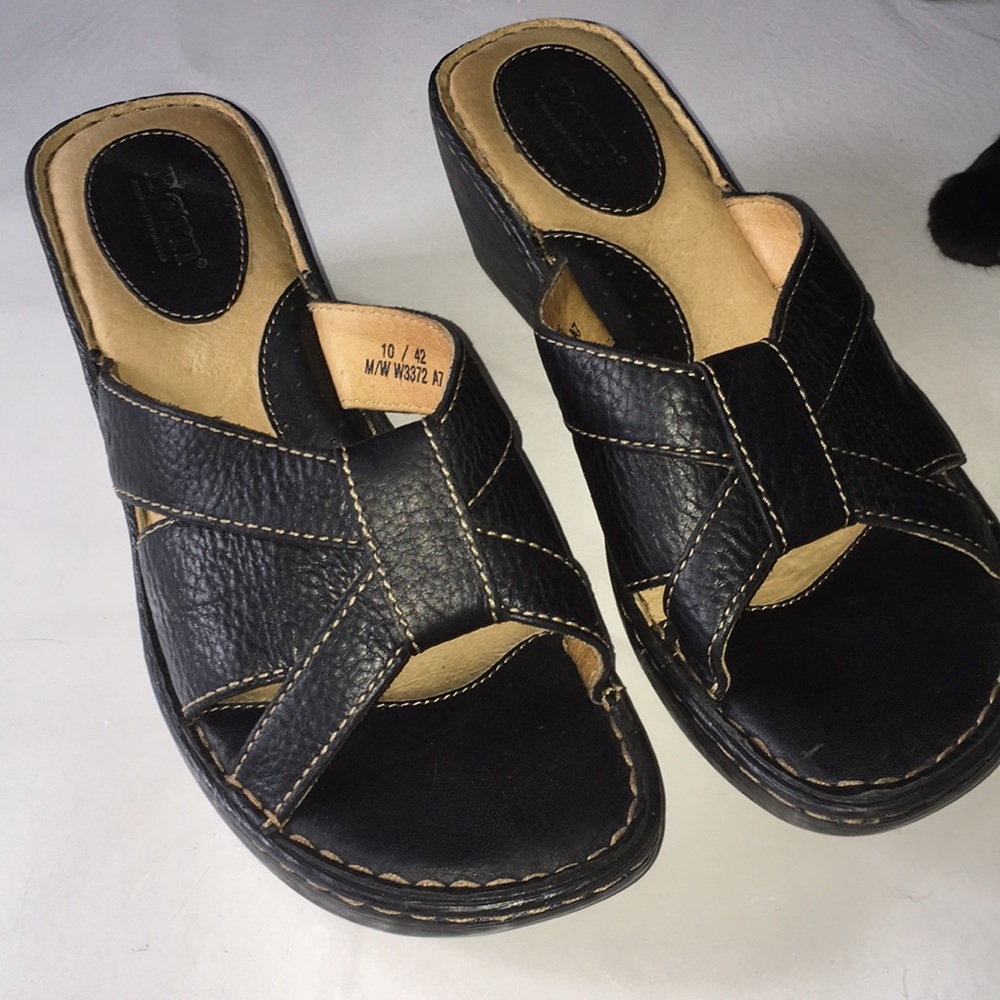 Born leather black wedge slip on sandal size10